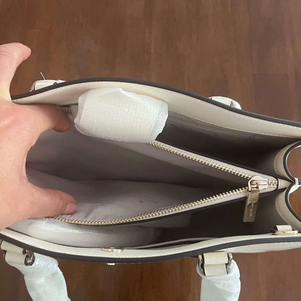 Kate Spade Cream Satchel Bag with Structured Design - Picture 4 of 7